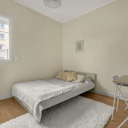 Appartement Et Petit Box Proche Metro Et Gare